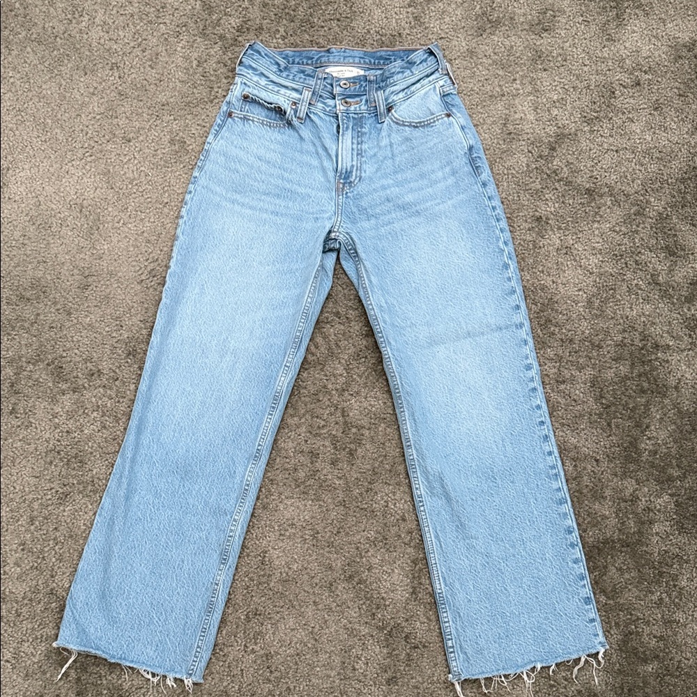 Abercrombie & Fitch Light Wash High Rise Loose Jeans